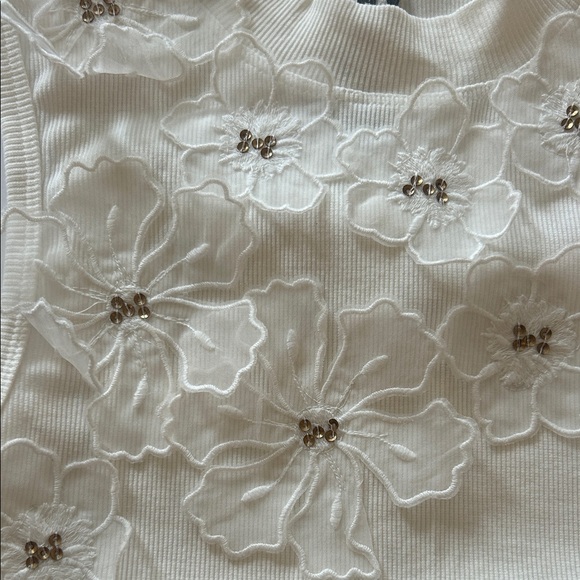 Anthropologie Elegant White Floral Sleeveless Top - Picture 6 of 6